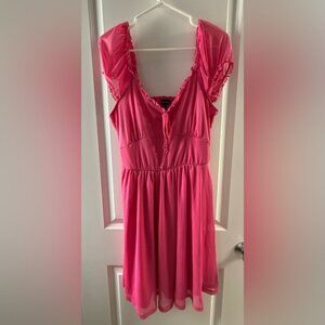 🩷 Adorable Bright Pink Dress